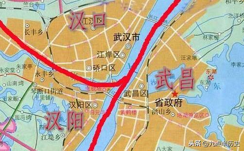 中国的一座超大城市，本来是三个城市，后来合并成一个